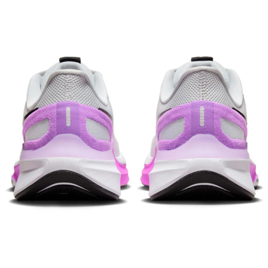 Nike Structure 25